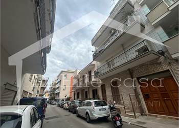 Appartamento di 4 vani + acc.ri